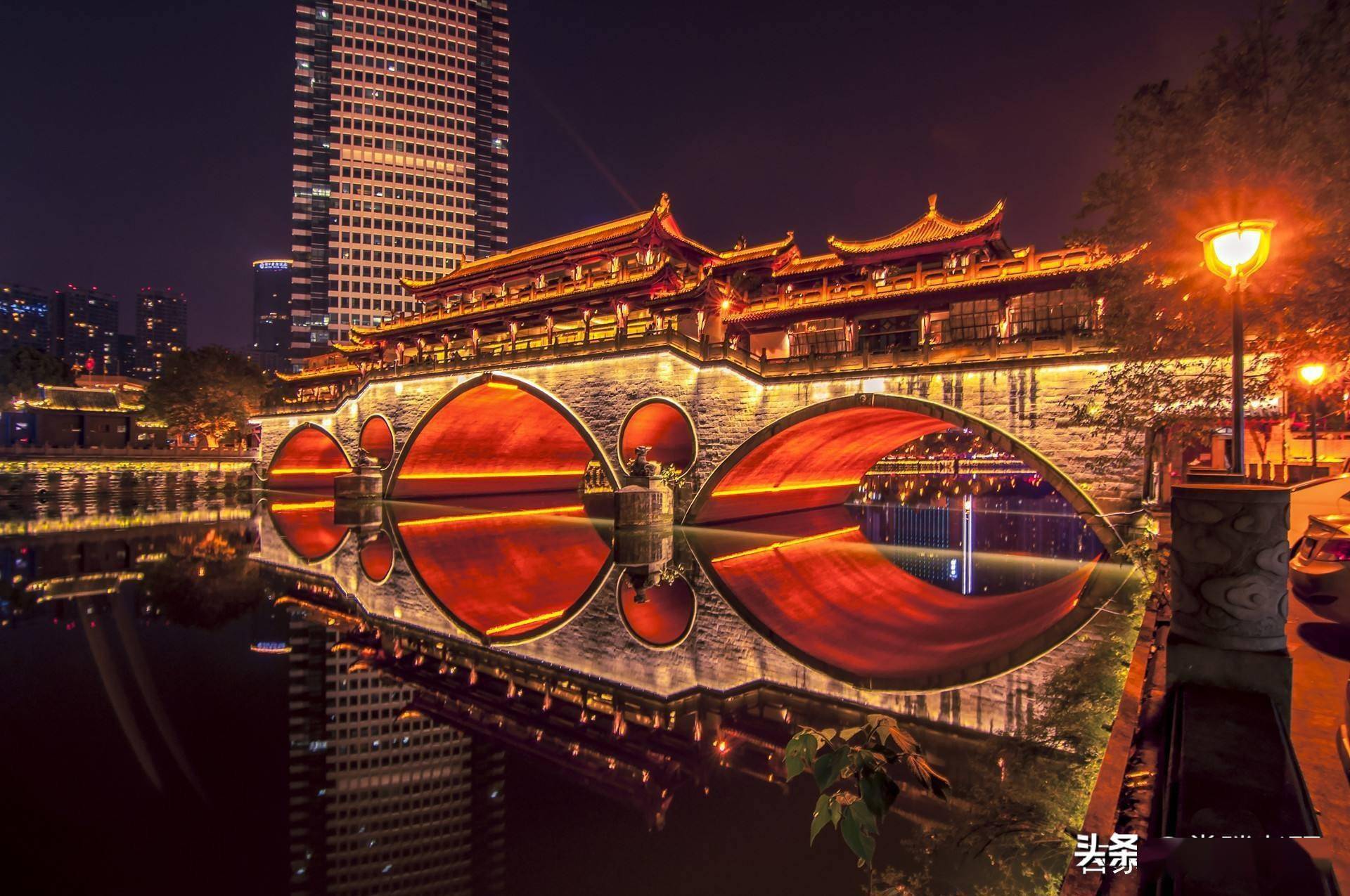 成都最新夜班车，探索城市夜晚的新面貌